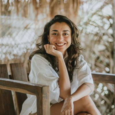 Photo of Rosa Sarmento, founder of Ideablossoms, podcast agency that provides podcast launch services and podcast management for women leaders.